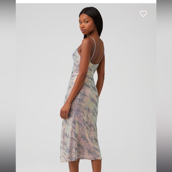 ASTR - HOLLYWOOD DRESS SIZE MEDIUM - Picture 3 of 5